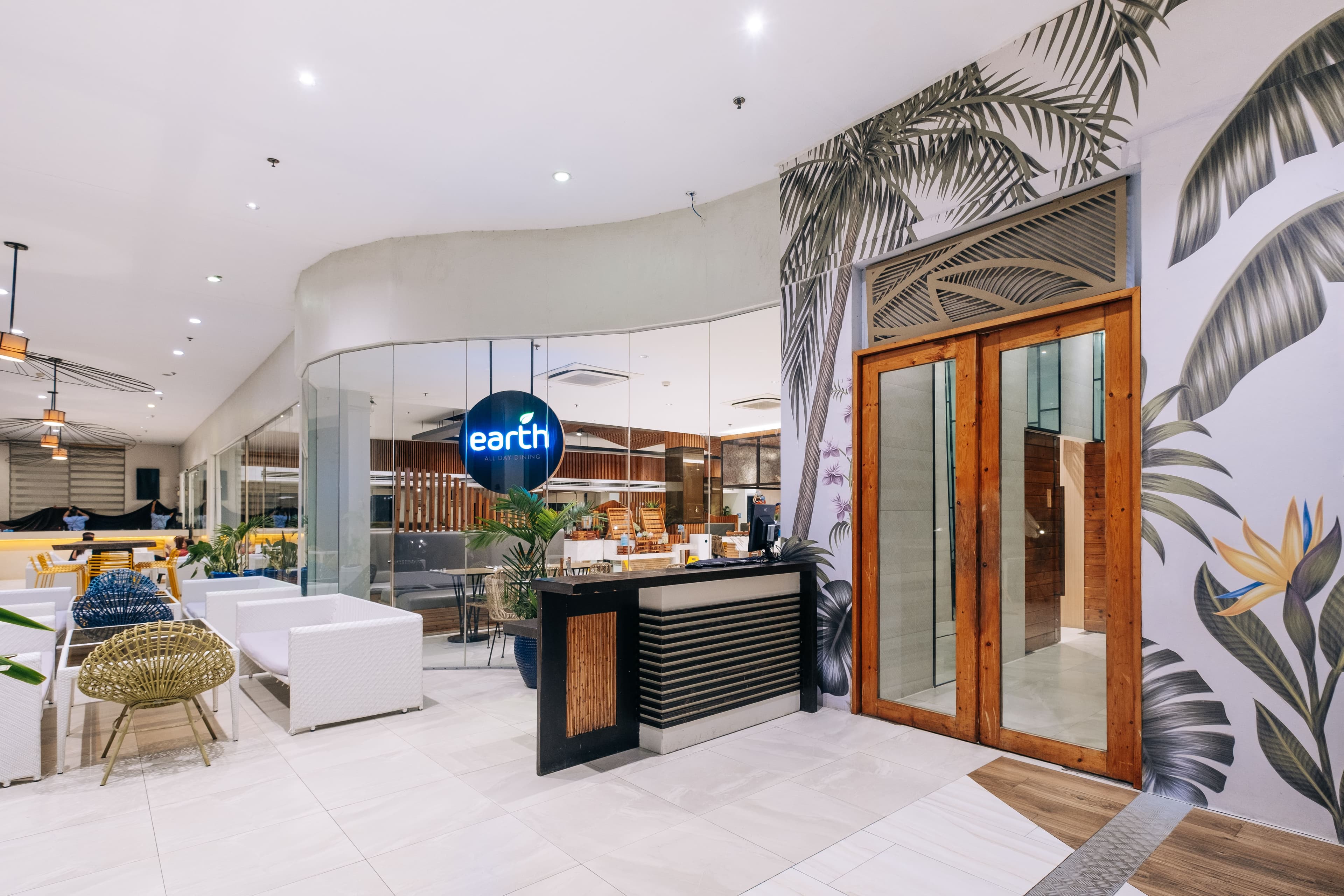 Earth All Day Dining